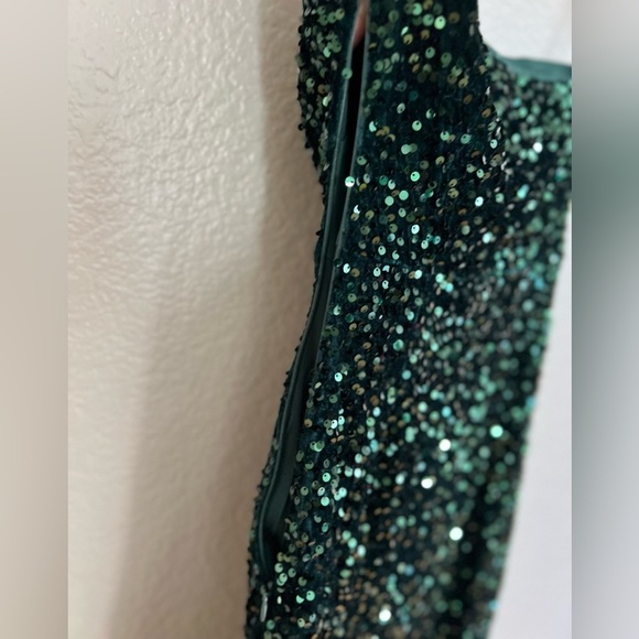 NWOT Won the Lottery Emerald Green Sequin One-Shoulder Maxi Dress - Picture 6 of 8